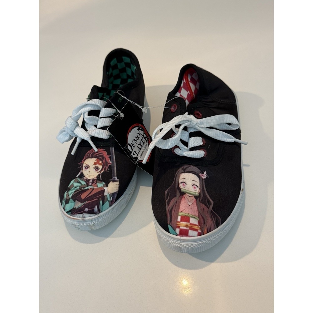 Demon Slayer Anime Shoes Sneakers Size 6 Koyoharu Gotoge Shueisha Painted NEW